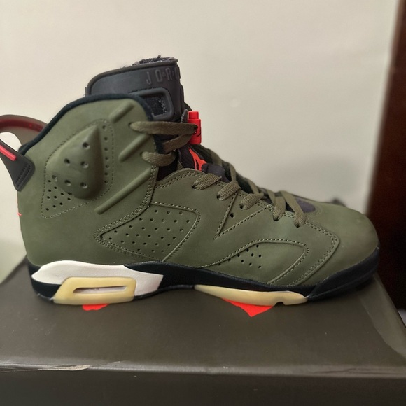 Travis Scott Air Jordan 6 Retro 'Olive' Size 10.5 Mens Used